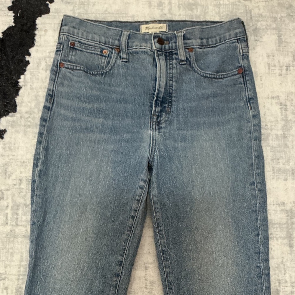 Madewell vintage-style denim jeans in size 27